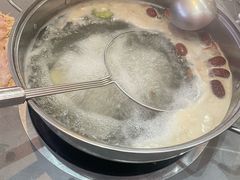 -官塘陈记鱼生·潮汕砂锅粥·牛肉火锅(潮枫路总店)