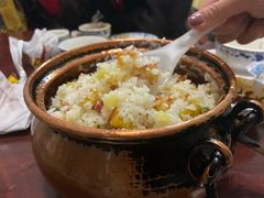 -姚记抚仙湖石锅鱼庄