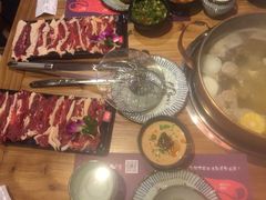 -牛村来人潮汕牛肉火锅(西单店)