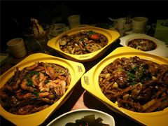 -多嘴肉蟹煲(万达店)