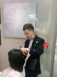 点击看大图 -首脑美发沙龙