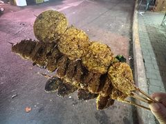 -小魏哥果仁烤面筋