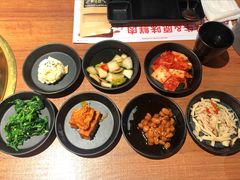 小菜-虎哥六韩式烤肉料理 TIGERGRILL(隆生金山湖中心购物广场店)