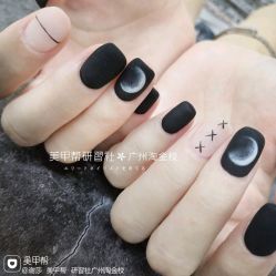 -Pink You美甲洗眉纹绣定制中心