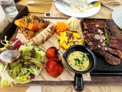 -Mark&Mars Restaurant