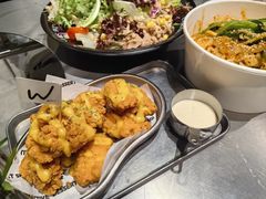 -W COLLECTIVE  DESSERT SHOP