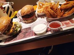 -The Habit Burger Grill 哈比特汉堡(爱琴海店)