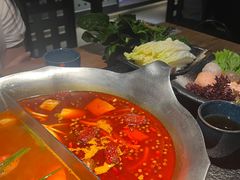 -湊湊火锅·茶憩(南京东路悦荟店)