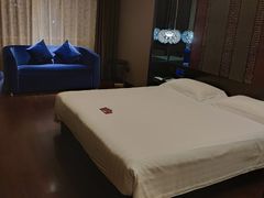 -桔子水晶苏州吴江步行街酒店