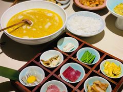 蒙自过桥米线-雲說·花(西宸天街店)
