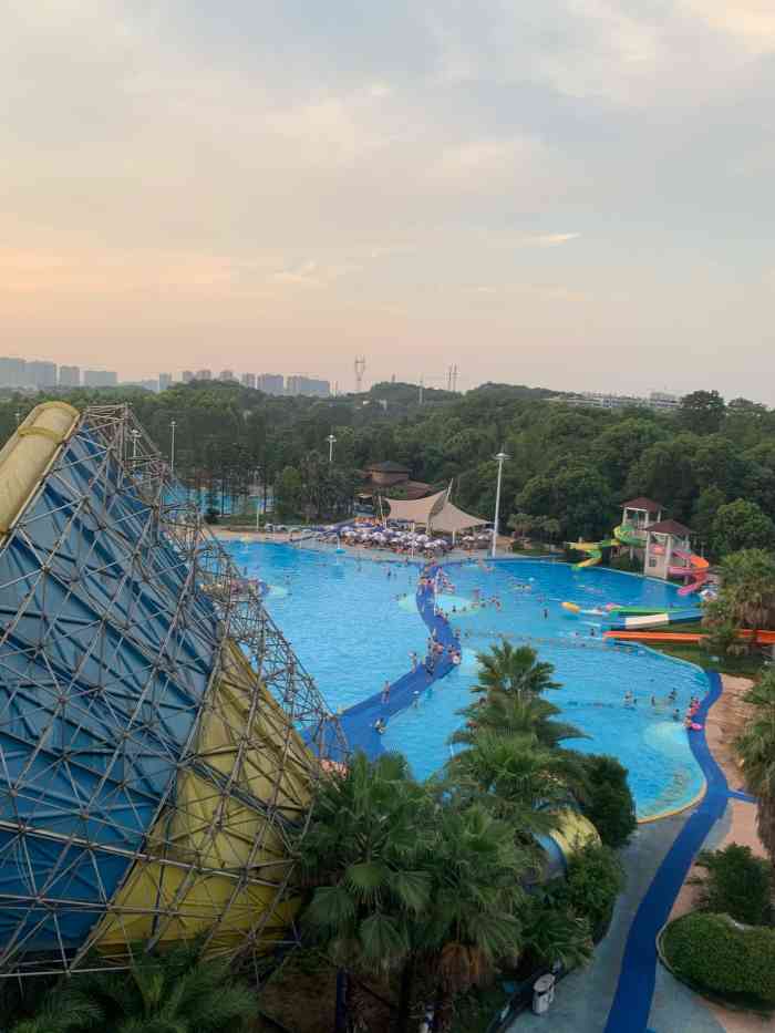 南湖水上乐园-"全程游戏玩的乐不思蜀.抓紧夏天还要再去.