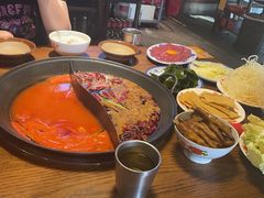 -萍姐火锅·公路夜市(武汉首店)