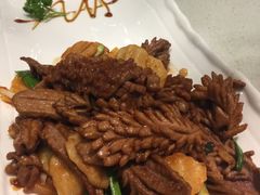 爆炒腰花-闫府私房菜·百年鲁菜(恒隆店)