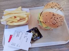 -牛纽塔·牛人堡(群众路店)