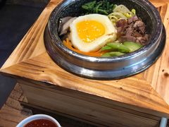 石锅拌饭-明洞阿姨·韩式酱蟹烤肉·创意料理(三元桥店)