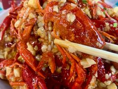 -老街烧烤大排档·地道湖北菜·龙虾馆(汉口火车站店)