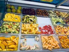 自助取餐区-老炳·七丛松甘草水果