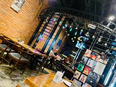-1886德国汽车餐厅(外滩十六铺码头店)