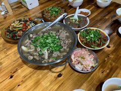 特色混烫小锅-正宗苏稽毛哥跷脚牛肉总店