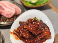 -草家酱蟹炭火烤肉店(珲春南路一店)