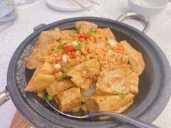 石锅海胆豆腐-品海楼·大连海胆锅贴馆(东港店)
