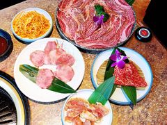 -炼火烤肉店