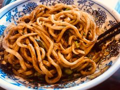 -亿诣蝎府炸酱面羊蝎子火锅(酷车小镇店)