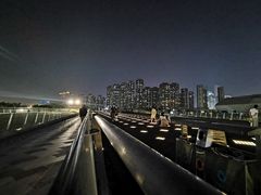 -南京眼步行桥