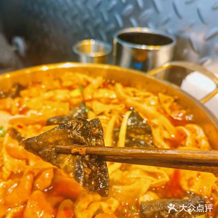 喵十三串串冬季出新品了！肥肠兔火锅让你冬季暖洋洋！