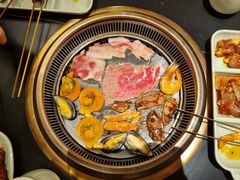 -梨花甄选自助烤肉(小寨原力场店)