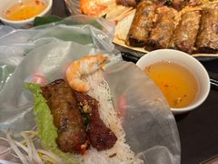 -大头虾越式风味餐厅(光明广场店)