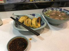 -老新隆牛肉锅贴(新街口店)