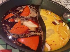 -山悦里 山野·鲜火锅(罗斯福广场店)