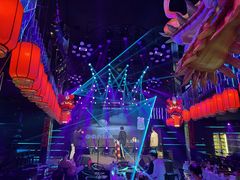 -VIVA·百人年会团建篮球场轰趴馆