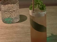-Hideout Hookah Lounge·隐觅地