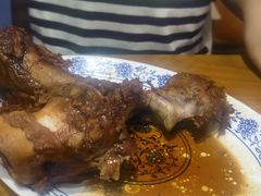 -老天桥酱肉烧饼夹肘子(天桥店)