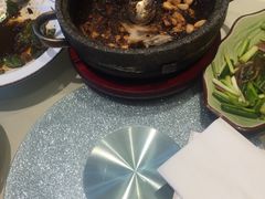 -海派美食·家宴海鲜青岛菜·石锅鲽鱼头(东方城店)