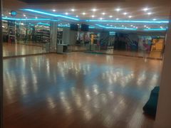 -奥力健身游泳俱乐部(华悦店)