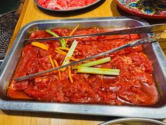 云南鲜黄牛肉-洱火云南酸菜牛肉火锅(石景山当代商城店)