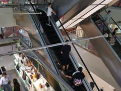 -鸿通城购物中心