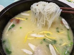 -维笙望湖·天膳源蒙自过桥米线