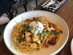 培根蒜片意面-ROAST coffee & eatery