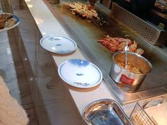 自助取餐区-锤头鲨毛肚海鲜烤肉自助餐厅(国购广场店)
