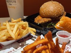 -The Habit Burger Grill 哈比特汉堡(复兴soho店)