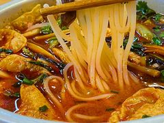 -丽丽三鲜螺蛳粉(田林路店)