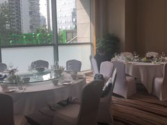-紫东阁酒楼·中餐厅(东方广场假日酒店)