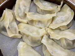 猪肉灌汤包-金城包子牛肉灌汤包(台东四路店)