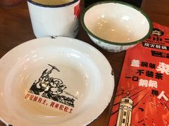 -炉小二铜锅牛蛙•川湘菜(三里屯店)