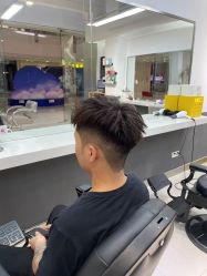 -极剪男士理发