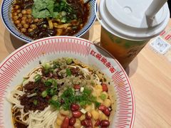 -遇见小面(东方宝泰店)